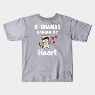 K-Dramas bagged my heart with cute raccoon - stole my heart on black Kids T-Shirt